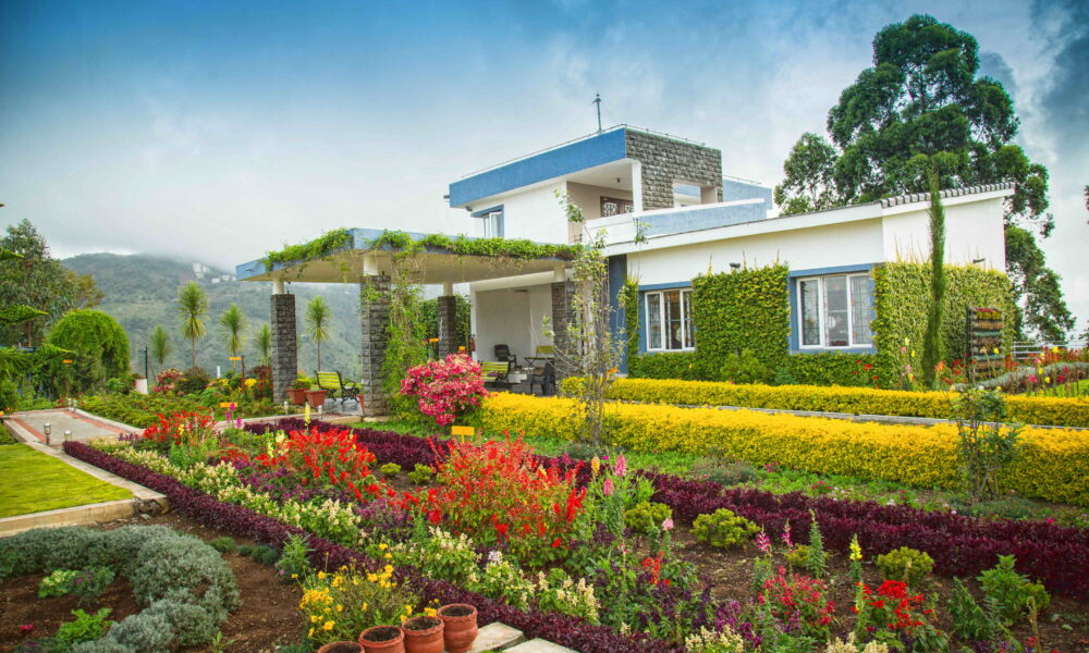 Full Resort with 4 Bed Rooms